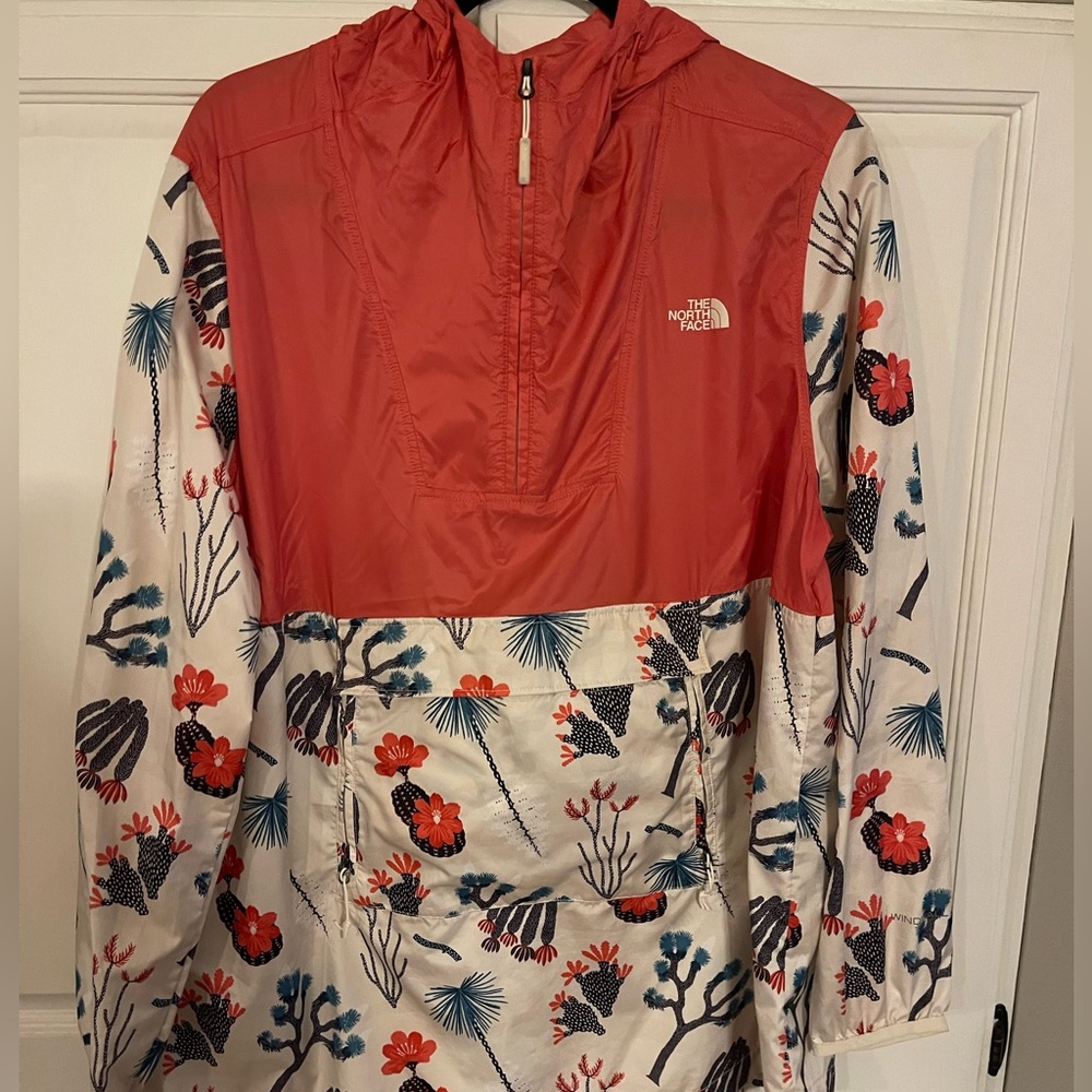 Women’s Large Floral Patterned North Face Pullover